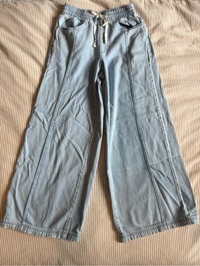 Universal Thread Pale Blue Wide-Leg Drawstring Jeans